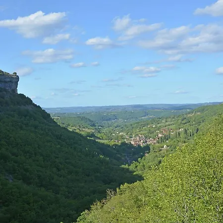 Spacious Holiday House Near River In Teilhet Teilhet
