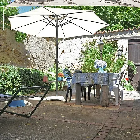 Nyaraló Spacious Holiday House Near River In Teilhet Teilhet