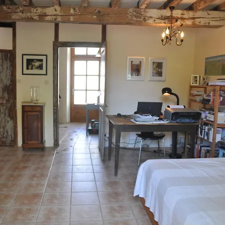 Spacious Holiday House Near River In Teilhet Teilhet