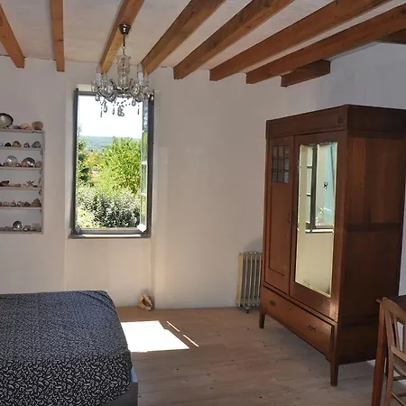 Casa de Férias Spacious Holiday House Near River In Teilhet Teilhet (Ariege)